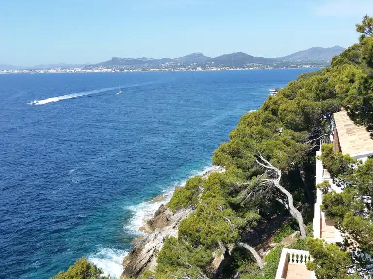 cyclist cafe near me - Can you cycle around Mallorca