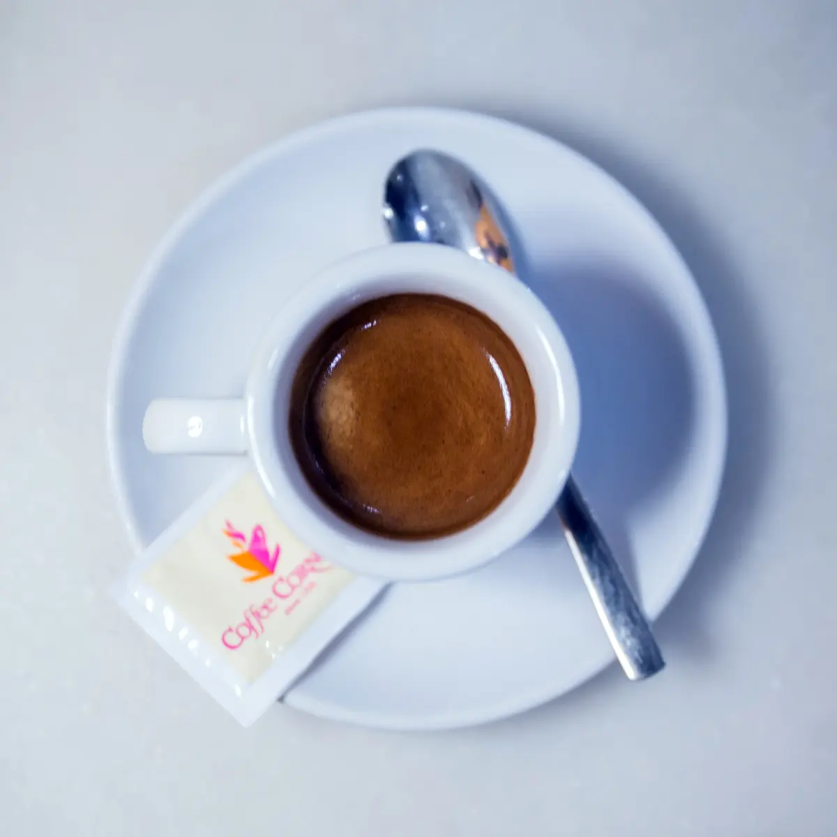 cuanto cuesta un cafe en suiza - Cómo se dice café con leche en Suiza