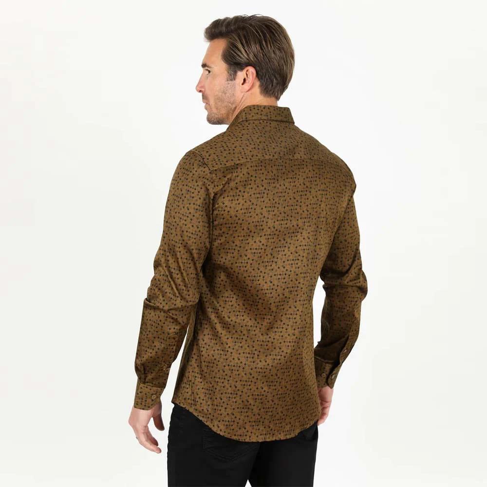 camisa cafe hombre - Cómo se llaman las camisas de los hombres
