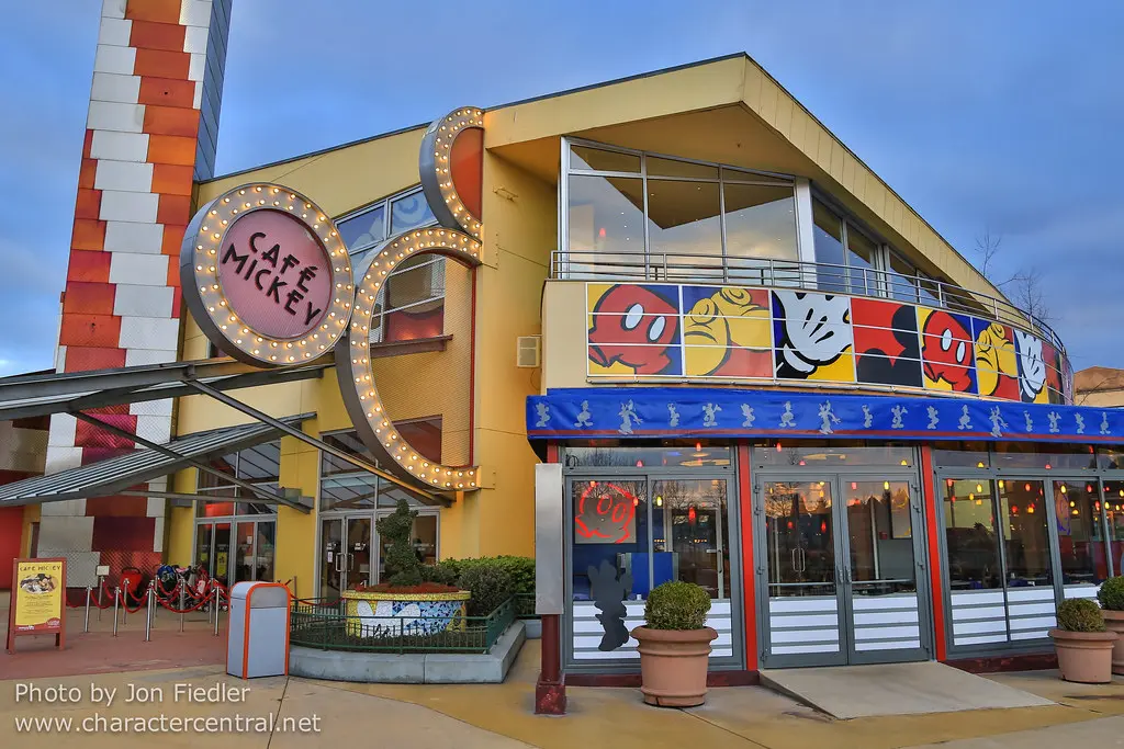 Café de Mickey: Disfruta del sabor mágico - Cuál es la edad de Mickey Mouse café de mickey - Cuál es la edad de Mickey Mouse