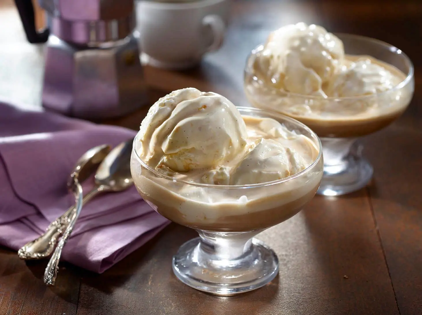 cafe con leche y helado de vainilla - Cuántas calorías tiene un café helado
