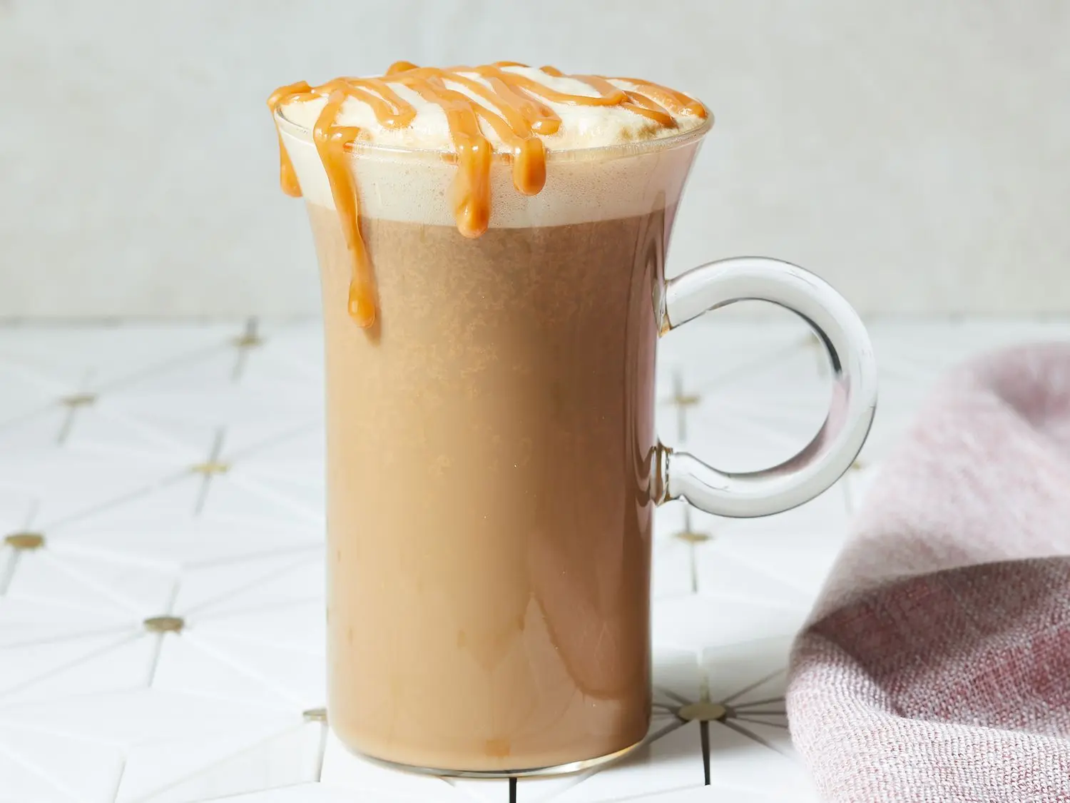 Caramel Café Latte: Una Deliciosa Combinación de Sabores - Cuántas calorías tiene un Caramel latte caramel cafe latte - Cuántas calorías tiene un Caramel latte