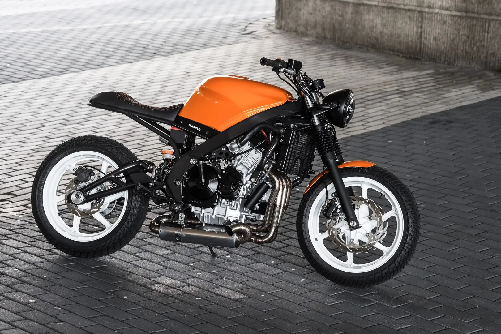 cafe racer cbr - Cuánto corre una Honda CBR