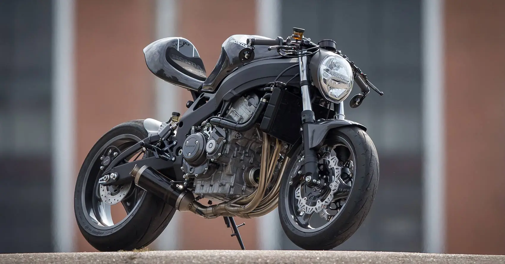 cafe racer cbr - Cuántos CV tiene una CBR