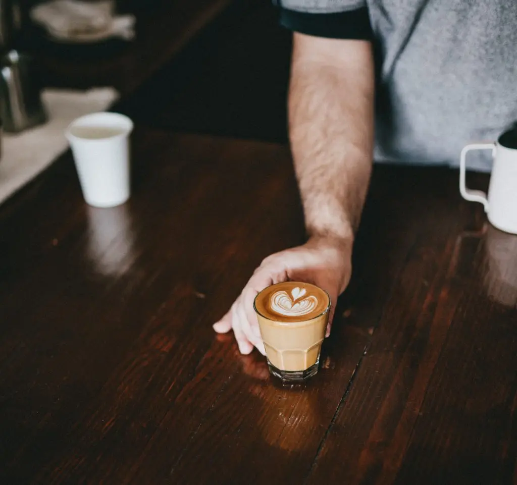 qu-es-un-caf-flat-white-despiste-caf