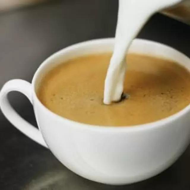 Cómo hacer café con leche: una tutorial paso a paso - Cuántos ml de leche para un café como hacer cafe con leche - Cuántos ml de leche para un café