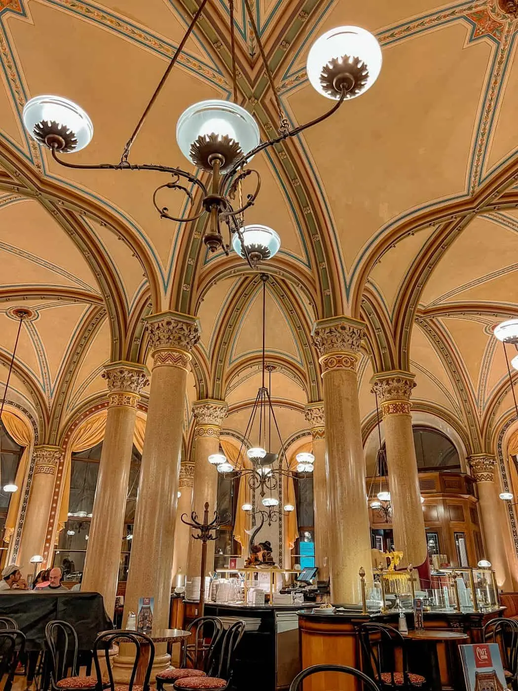 cafe central vienna reservations - Do you wait to be seated in Austria