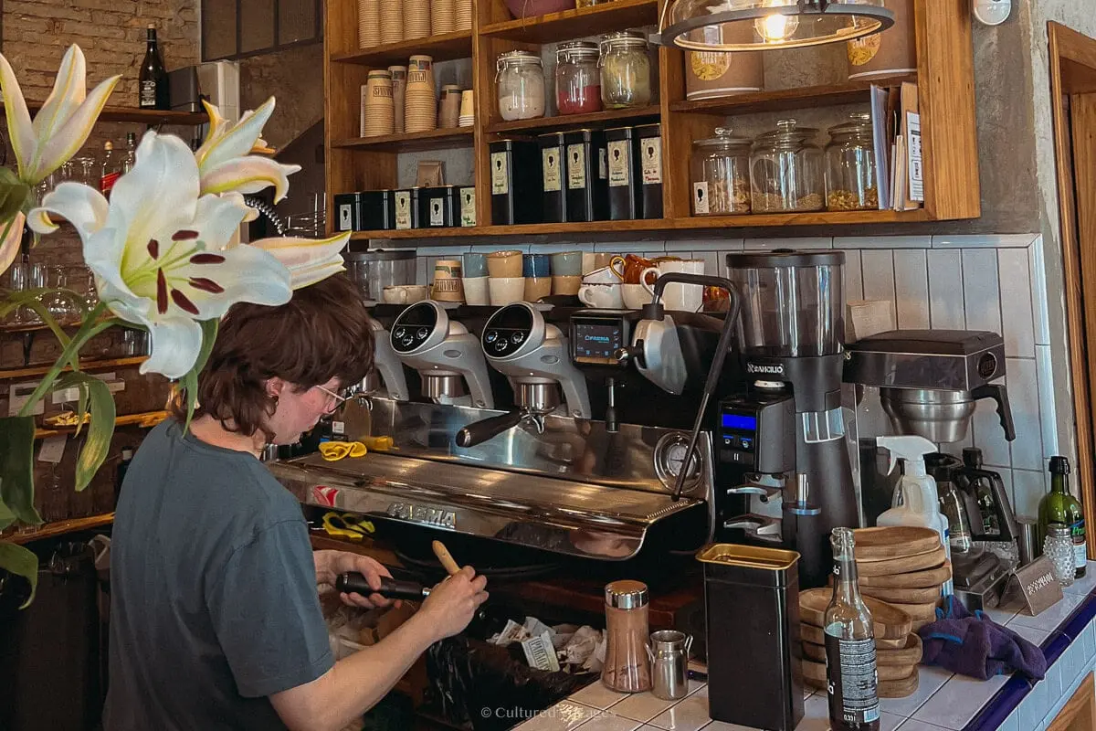 cafe in seville - How much is a coffee in Seville