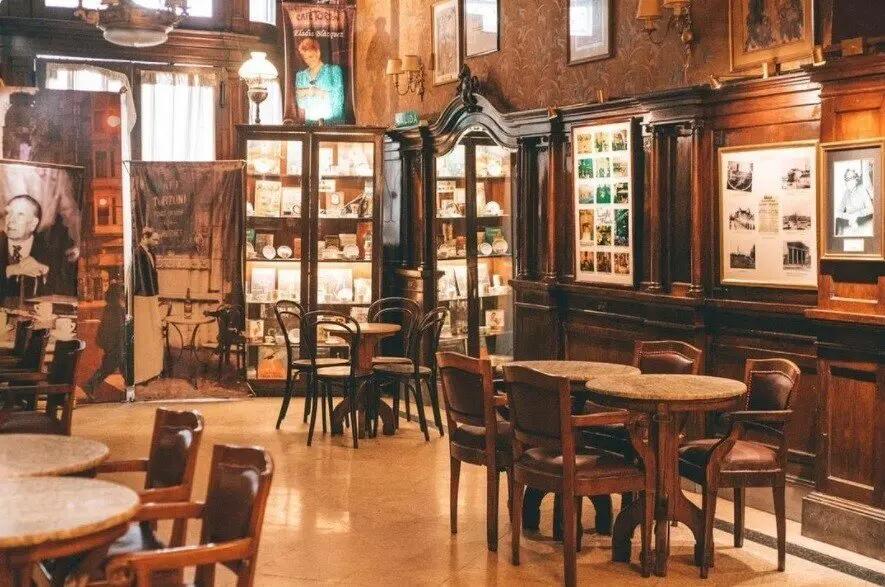 cafe antiguo buenos aires - Por qué es famoso el Café Tortoni