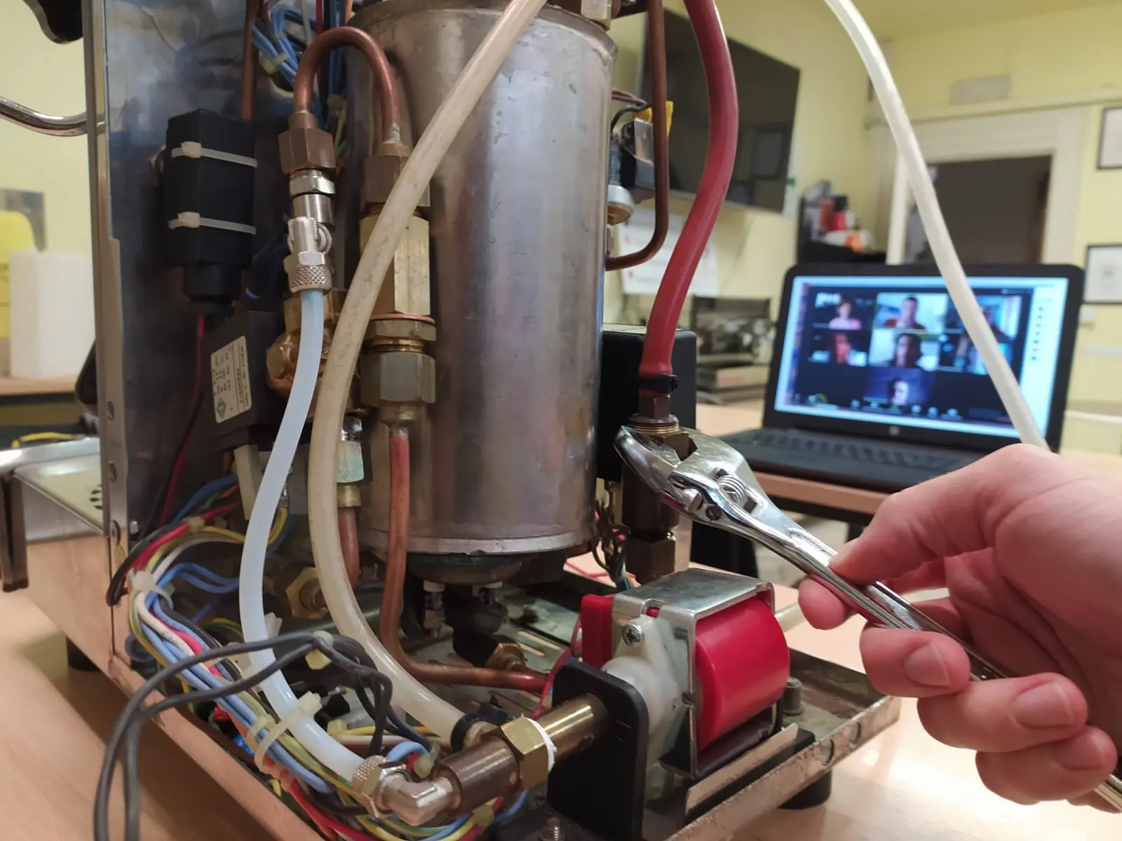 reparar maquina de cafe - Por qué no calienta la cafetera