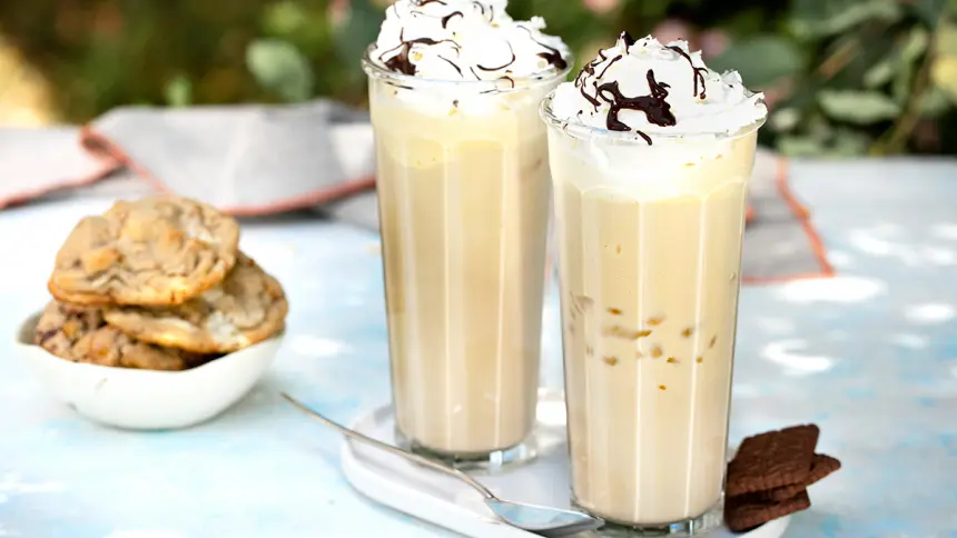 Helado de café con leche: la combinación perfecta de sabor y frescura - Qué es el helado a base de leche helado de cafe con leche - Qué es el helado a base de leche