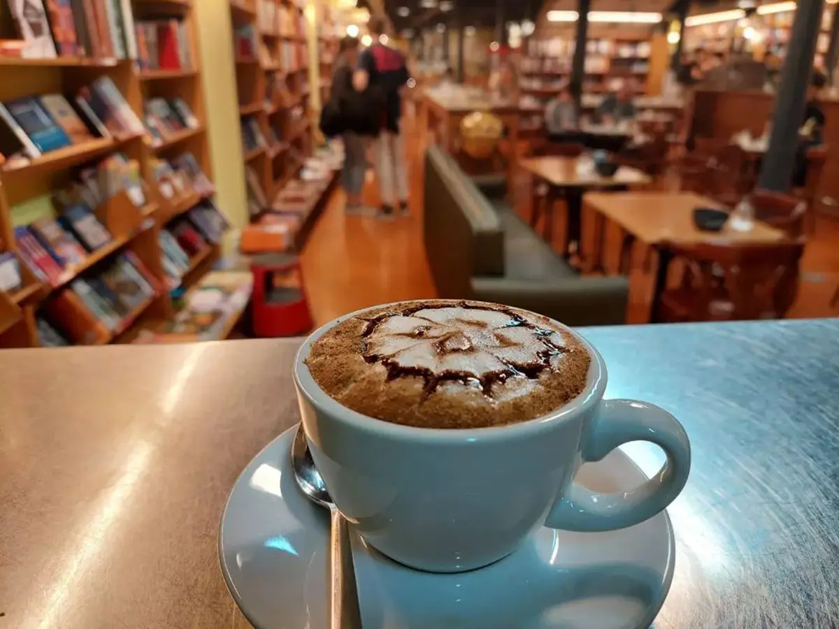 cafe con libreria - Qué es una librería café