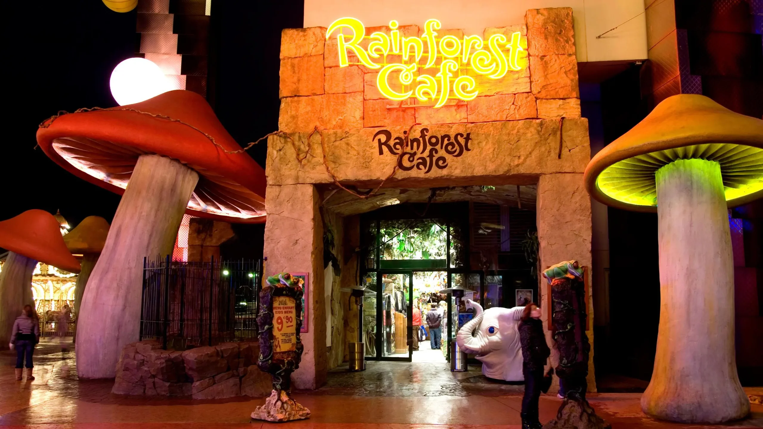 disneyland paris cafe - Que no te puedes perder en Disneyland Paris