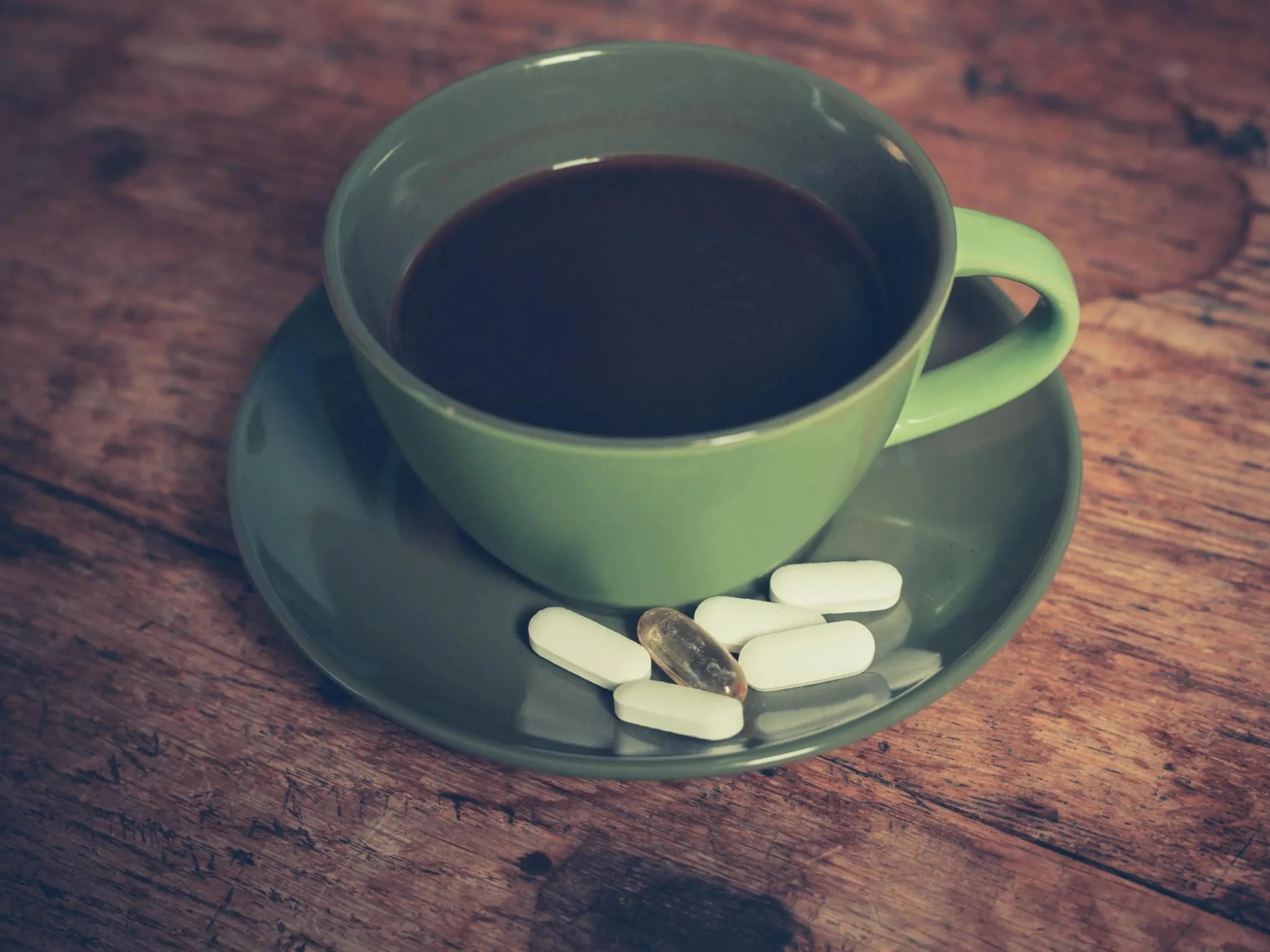 ¿Puedo tomar café con antidepresivos? - Qué pasa si mezclas fluoxetina con cafeína puedo tomar cafe con antidepresivos - Qué pasa si mezclas fluoxetina con cafeína