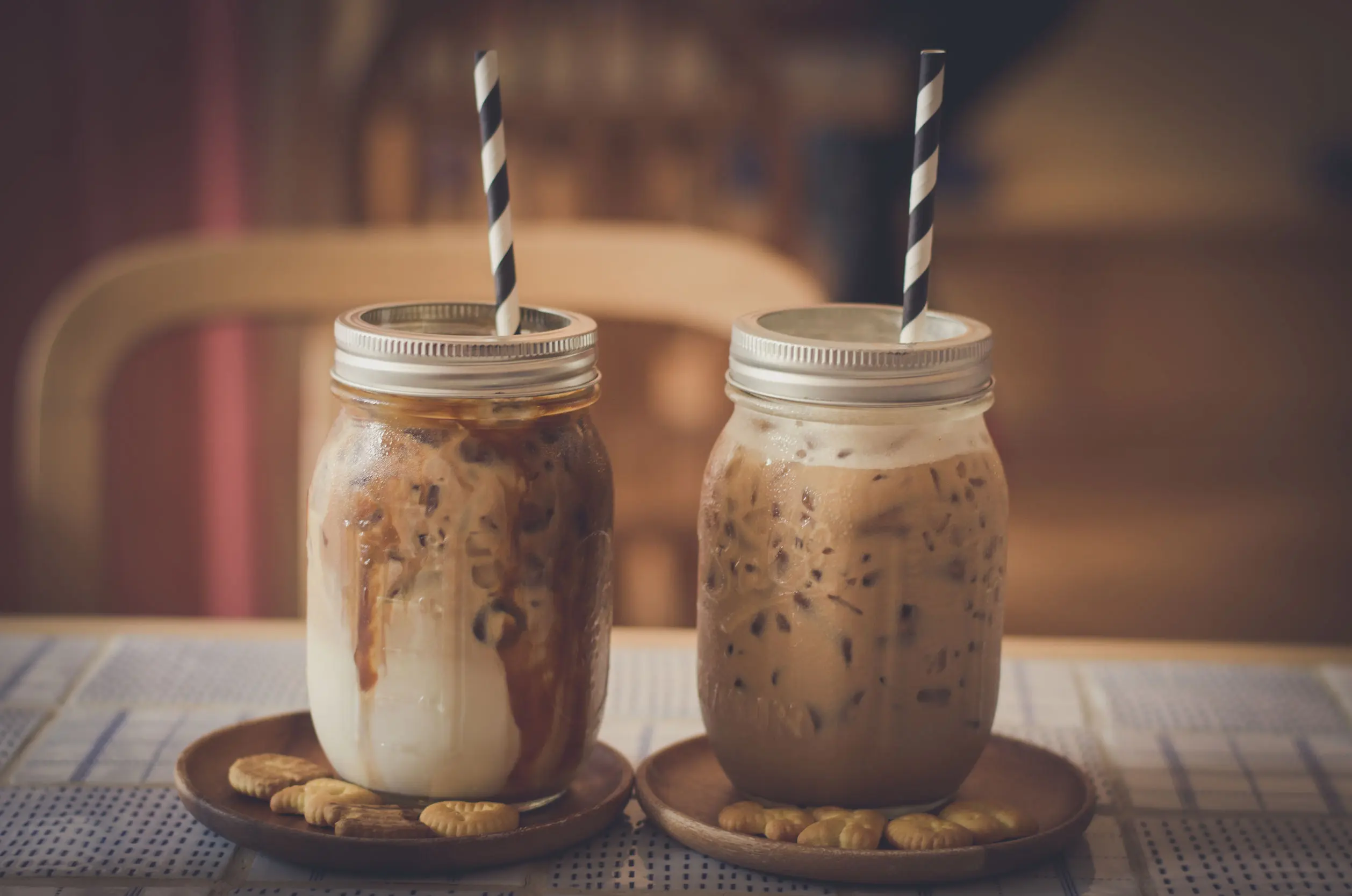 cafe frio con leche de almendras - Qué pasa si tomo leche de almendras antes de dormir