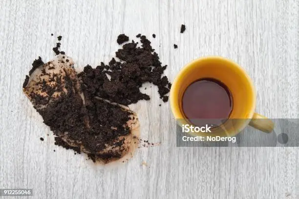 derramar café molido - Qué significa cuando se derrama agua