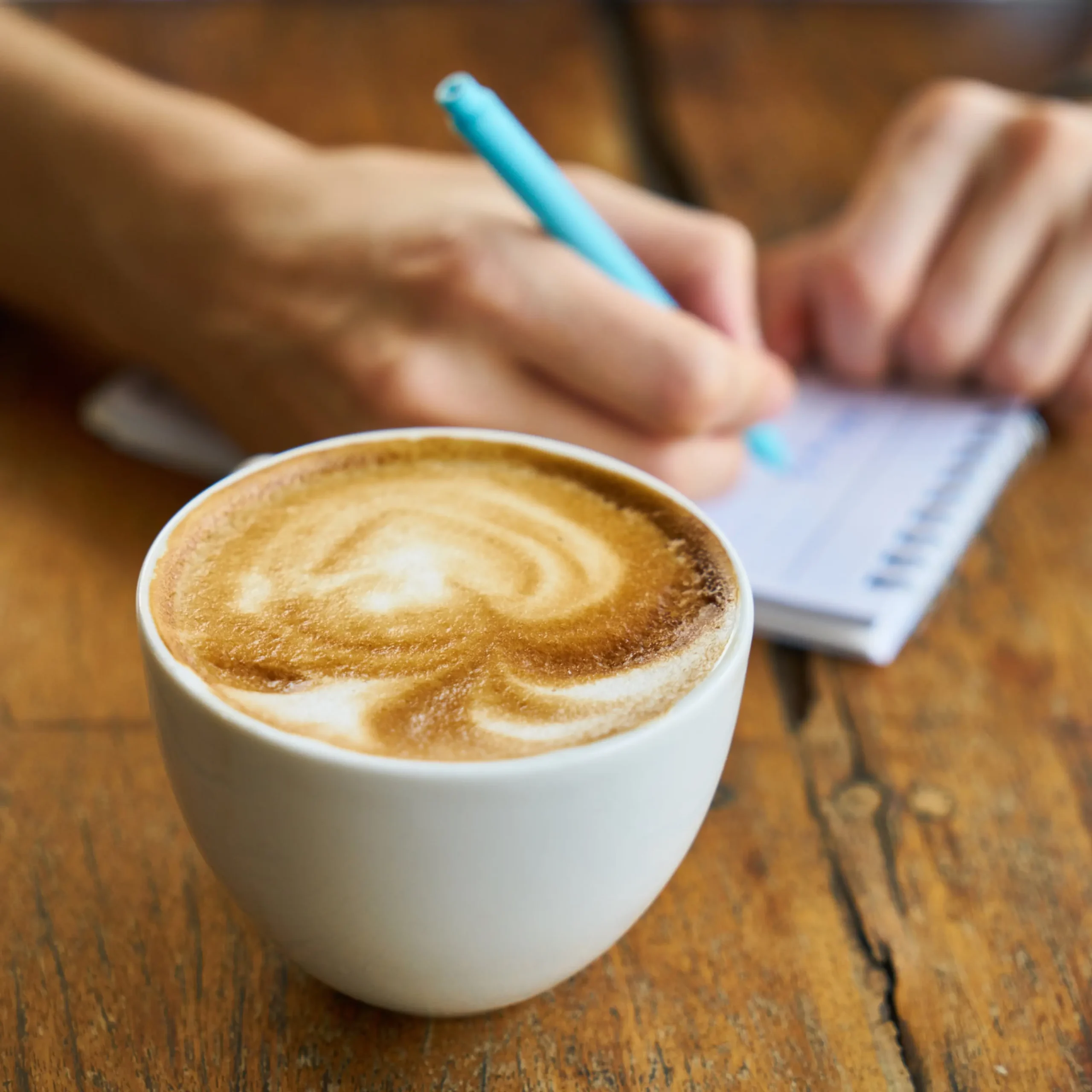 el café sube la presión ocular - Qué sube la presión de los ojos