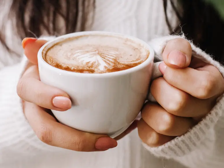 consumidores de cafe - Qué tipo de personas consumen más café
