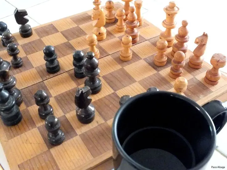 cafe con ajedrez - Quién es el mejor jugador de Chess com