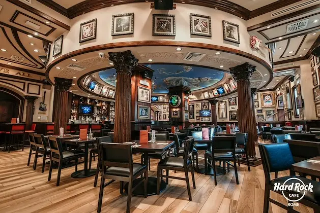 hard rock cafe rome italy - Where is the smallest Hard Rock Cafe in the world