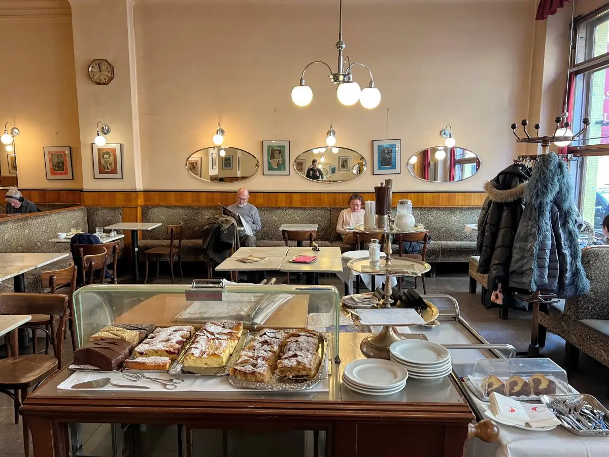cafe bräunerhof wien - Wie heißt das erste Wiener Kaffeehaus